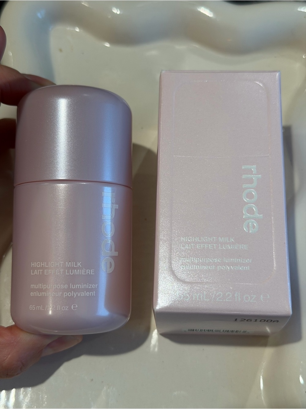 NIB rhode Highlight Milk Multipurpose Luminizer - Picture 3 of 4